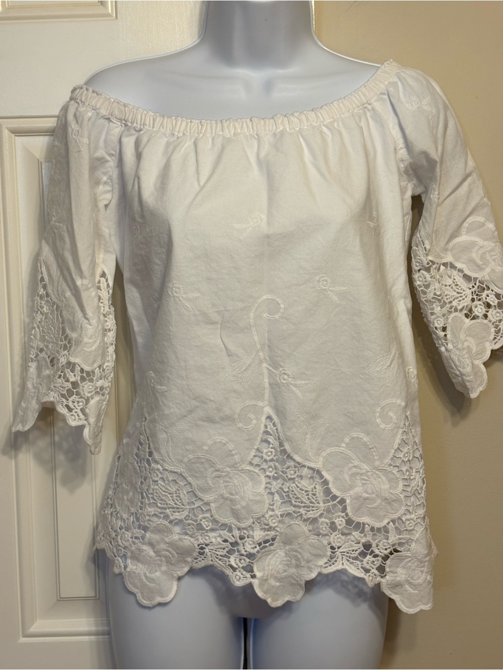 Anthropologie HD in Paris Embroidered Top